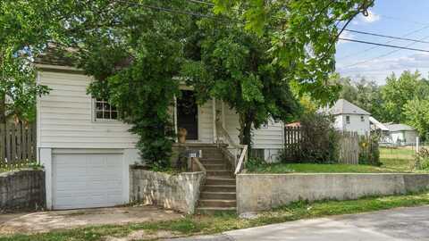 1305 N Irving Avenue, Springfield, MO 65802