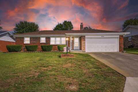 3518 N Rogers Avenue, Springfield, MO 65803