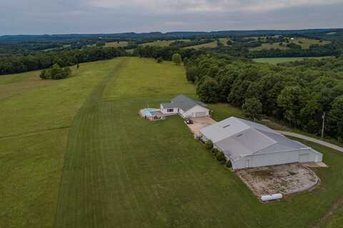 925 Middleton Road, Taneyville, MO 65759