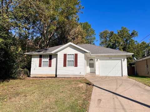 2646 N Pierce Avenue, Springfield, MO 65803