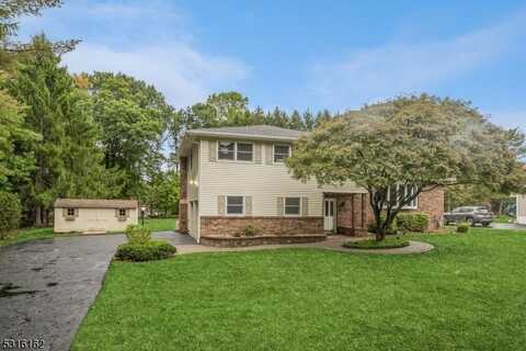 27 Whitegate Rd, Roxbury Township, NJ 07876