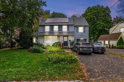 69 Meadowbrook Rd, North Plainfield, NJ 07062