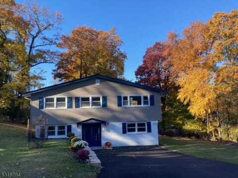 2 Jager Ct, Hopatcong, NJ 07843