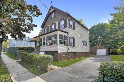 546 Christopher St, Orange, NJ 07050