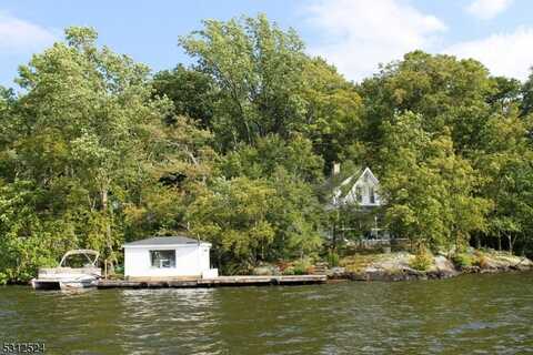 56 Raccoon Island Rd, Jefferson Twp., NJ 07849