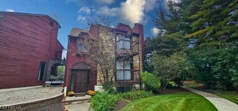 49 Kensington Ct, Washington, NJ 07840