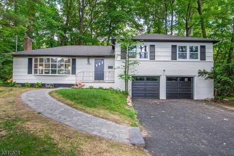 76 E Shore Rd, Mountain Lakes, NJ 07046