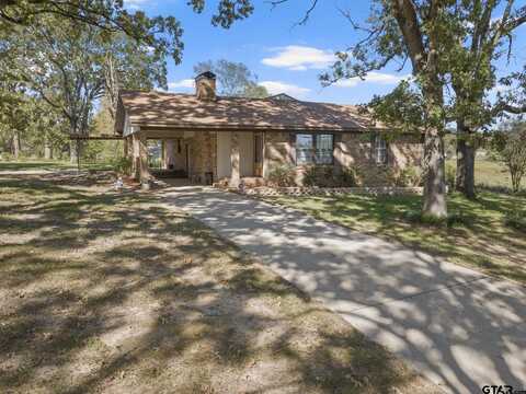 302 Smith St, Naples, TX 75568