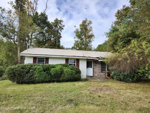 142 Old Tavern Road, Hunlock Creek, PA 18621