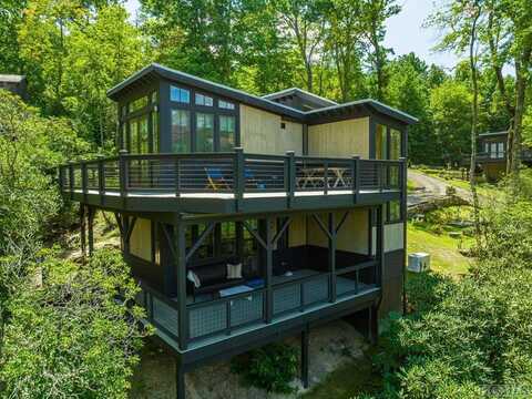 105 Moonstone Loop, Highlands, NC 28741