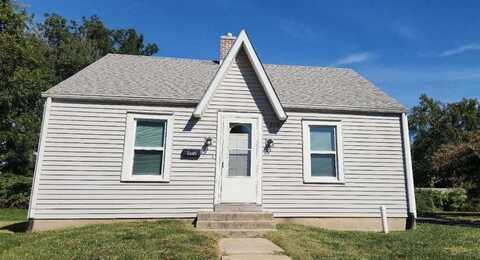 600 27th Street, Higginsville, MO 64037