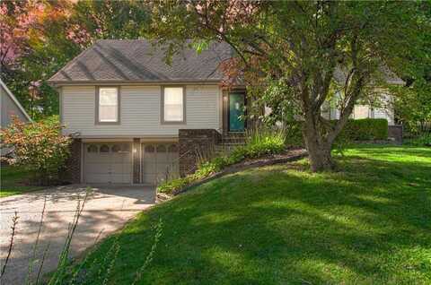 9803 NW Hampton Woods Drive, Parkville, MO 64152