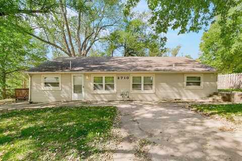 2710 Cedar Crest Drive, Independence, MO 64057