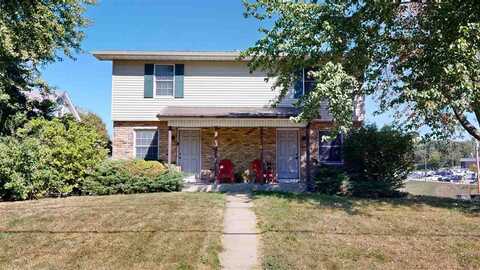 1800/1802 W Benton St, IowaCity, IA 52246