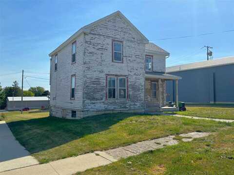 405 Court St, Williamsburg, IA 52361