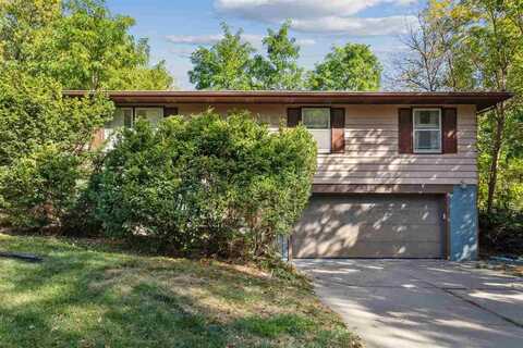 228 Raven St, IowaCity, IA 52245