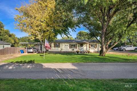 2324 E Dewey, Nampa, ID 83686