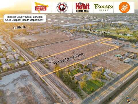 121 Danenberg Dr, El Centro, CA 92243