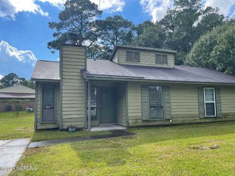 122 Twinwood Drive, Jacksonville, NC 28546