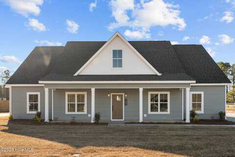 303 Belgian Court, Richlands, NC 28574