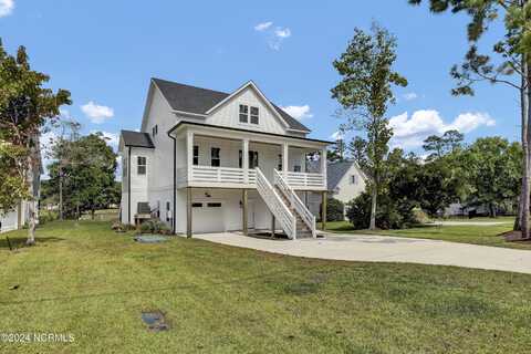 361 Chadwick Shores Drive, Sneads Ferry, NC 28460