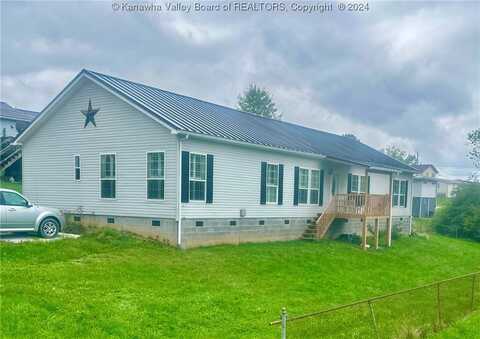 166 Cline Avenue, Hurricane, WV 25526