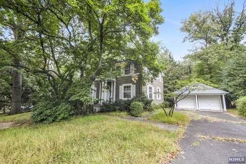 125 Hudson Avenue, Tenafly, NJ 07670