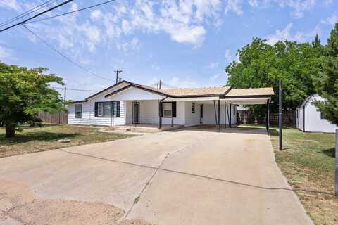 309 3rd Street, Idalou, TX 79329