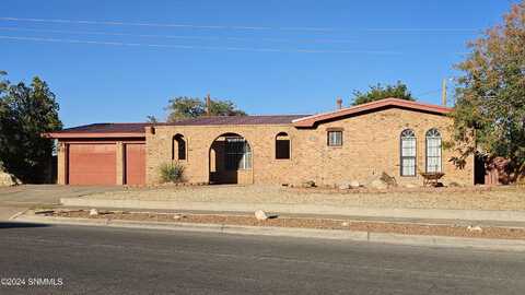 3006 Devendale Avenue, Las Cruces, NM 88005