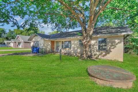 704 N 11th St, Duncan, OK 73533