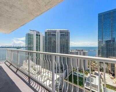 1200 Brickell Bay Dr, Miami, FL 33131