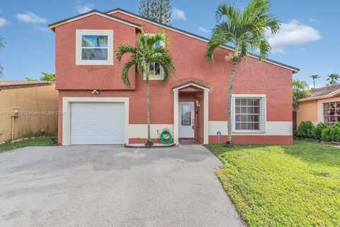 19906 NW 67th Ct, Hialeah, FL 33015