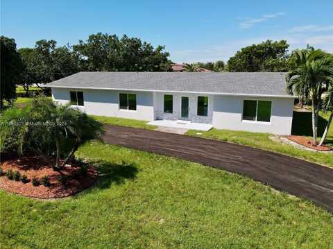 27501 SW 162nd Ct, Homestead, FL 33031