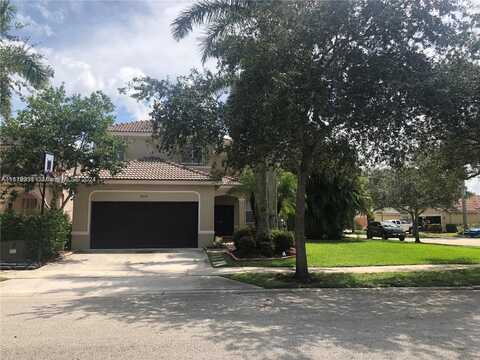 1620 Winterberry Ln, Weston, FL 33327