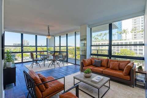 600 NE 36th St, Miami, FL 33137