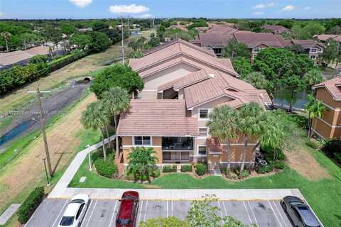 9033 Wiles Rd, Coral Springs, FL 33067