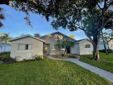 1080 Lake Victoria Dr, West Palm Beach, FL 33411