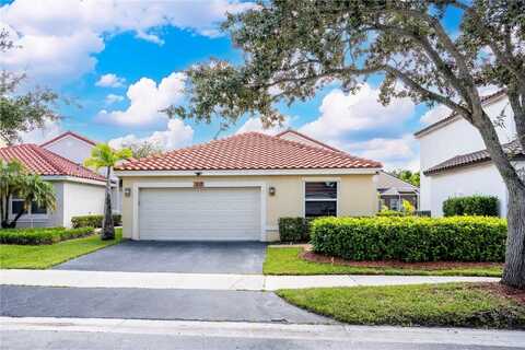 817 Stanton Dr, Weston, FL 33326