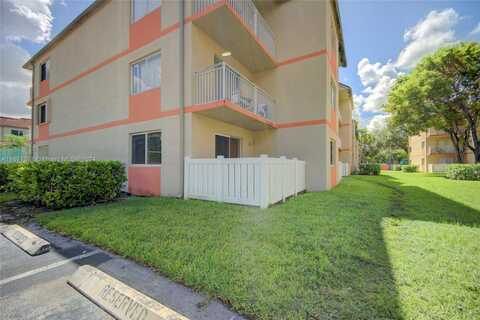 18860 NW 57th Ave, Hialeah, FL 33015