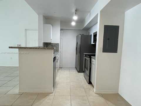 711 SW 111th Way, Pembroke Pines, FL 33025