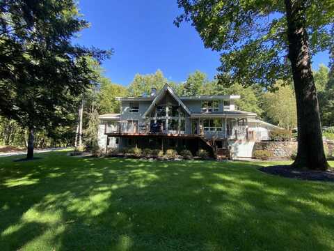 48 N Pepperell Road, Hollis, NH 03049