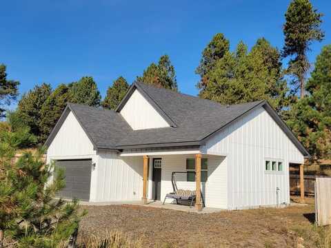 412 Antonette Circle, Cascade, ID 83611