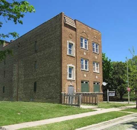 1902 W Brown St, Milwaukee, WI 53205
