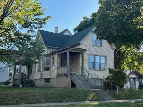 2033 W Vienna Ave, Milwaukee, WI 53206