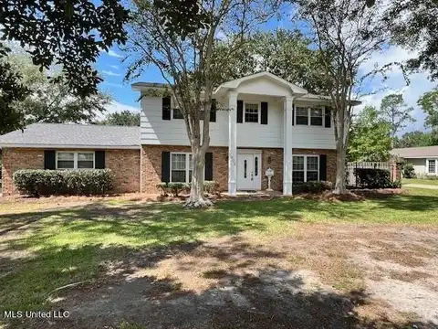 903 Westwood Street, Pascagoula, MS 39567