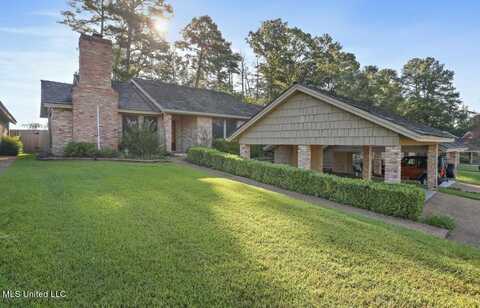 18 Club Oaks Circle, Pearl, MS 39208