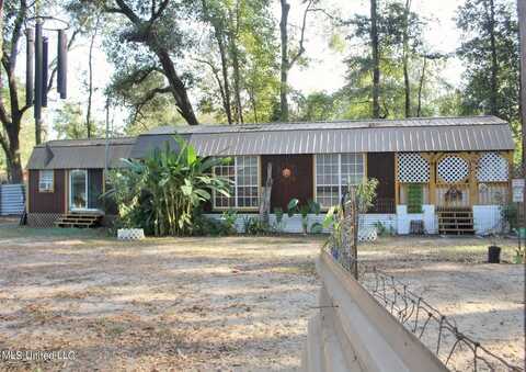 113 Shows Street, Mc Lain, MS 39456