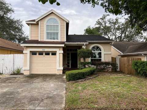 1928 LARKWOOD DRIVE, APOPKA, FL 32703