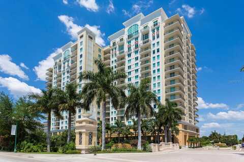 800 N TAMIAMI TRAIL, SARASOTA, FL 34236