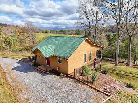 411 Cabin Dr., HAYESVILLE, NC 28904